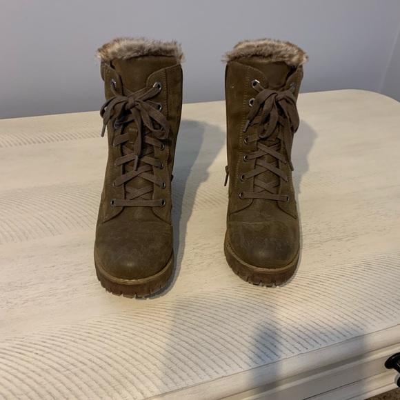 Steve Madden combat booties - Picture 2 of 4